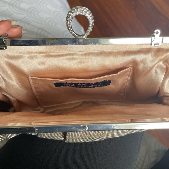 Lulu Townsend gold sparkly clutch - Picture 3 of 10